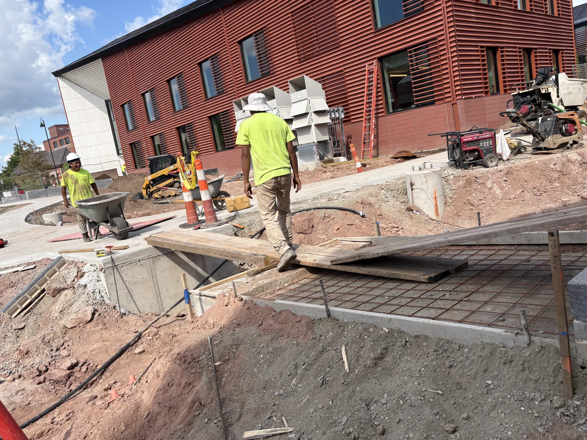 Commercial foundation and flatwork project 60